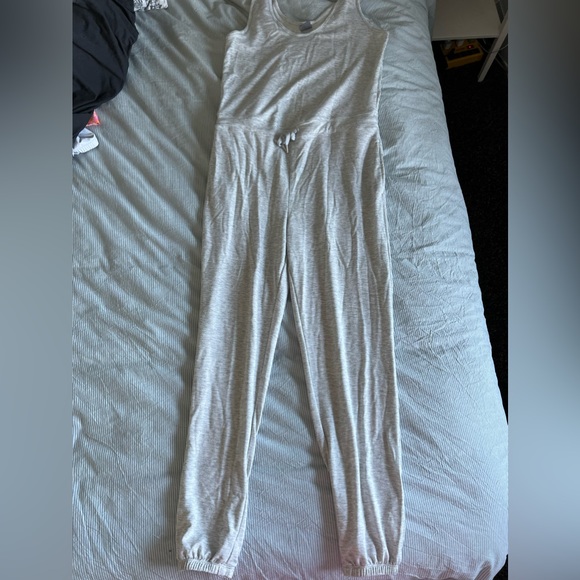 Joe Fresh Onesie/Romper - Picture 4 of 4